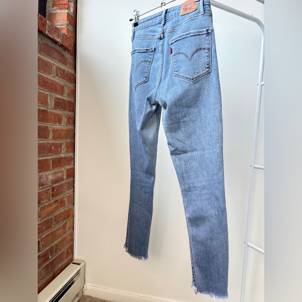 Levi's Women's Light Blue Skinny Jeans